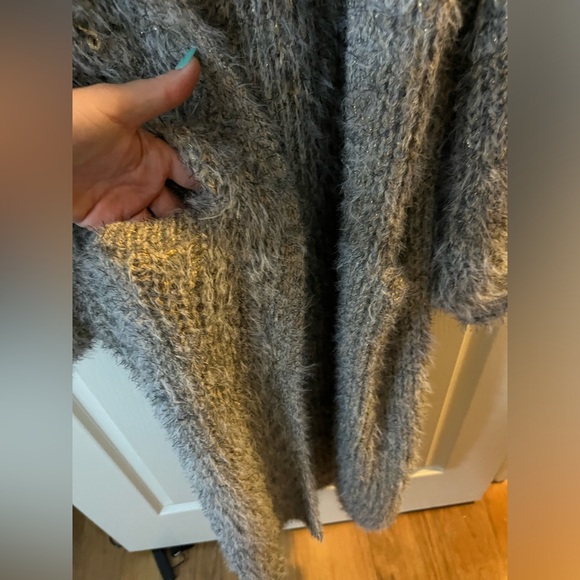 Cozy long sleeve sweater - Picture 3 of 8